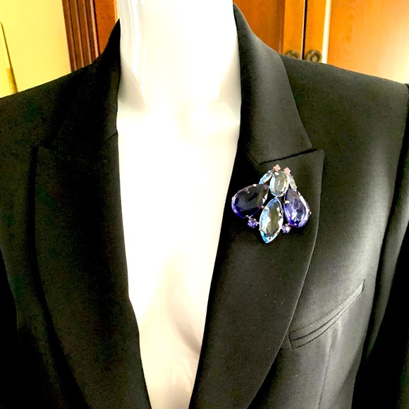 Blue & purple crystal glass fly pattern brooch pin - Picture 2 of 13